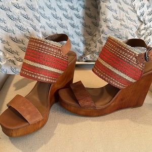 *NWT* Lucky Brand Size 9 Bohemian Wedge Sandals